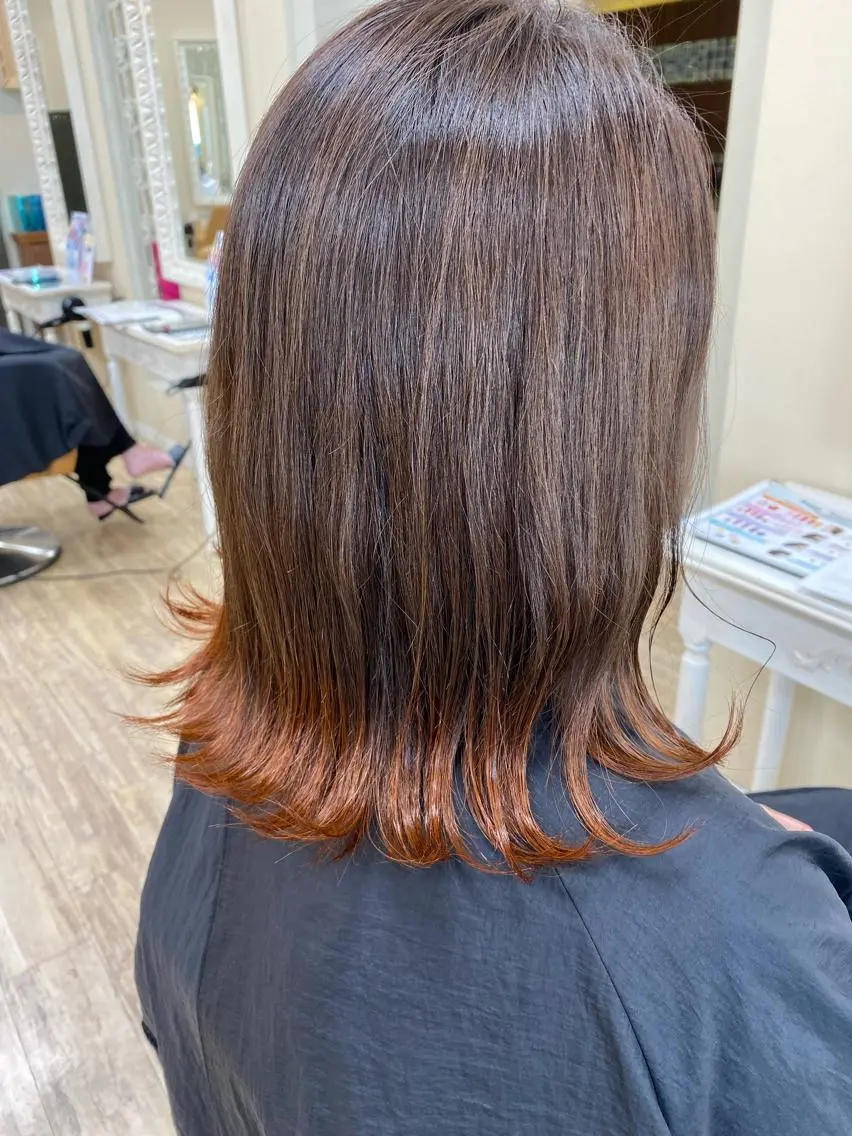カラー SALOWIN栄 高須大貴のヘアスタイル