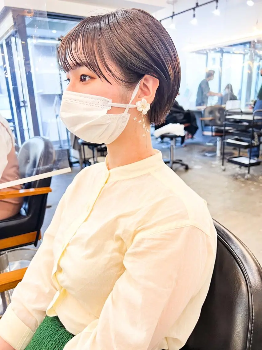 ショート カラー アッシュ ベージュカラー ショートヘア アンニュイレイヤー/ 火ノ見🪡のヘアスタイル