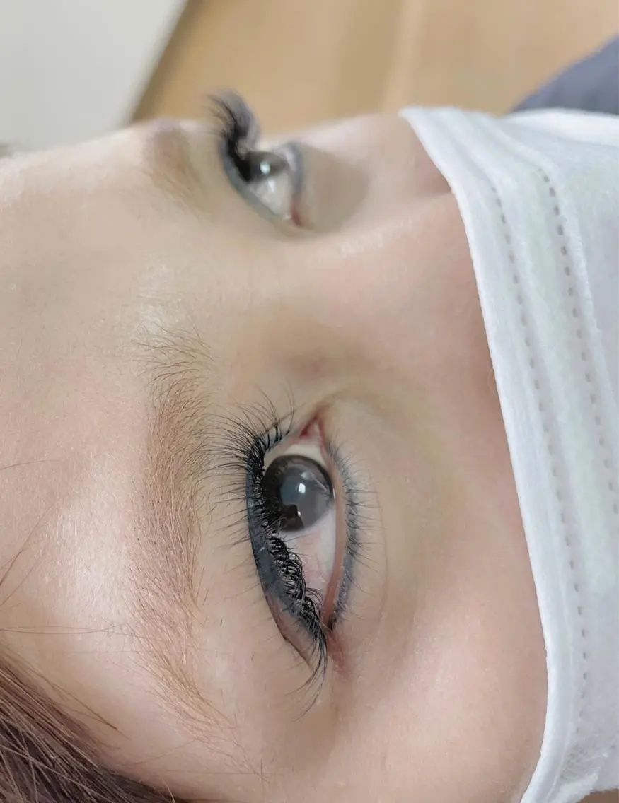 マツエク・マツパ ボリュームラッシュ An'z LASH (アンズラッシュ)の眉毛・アイブロウイメージ