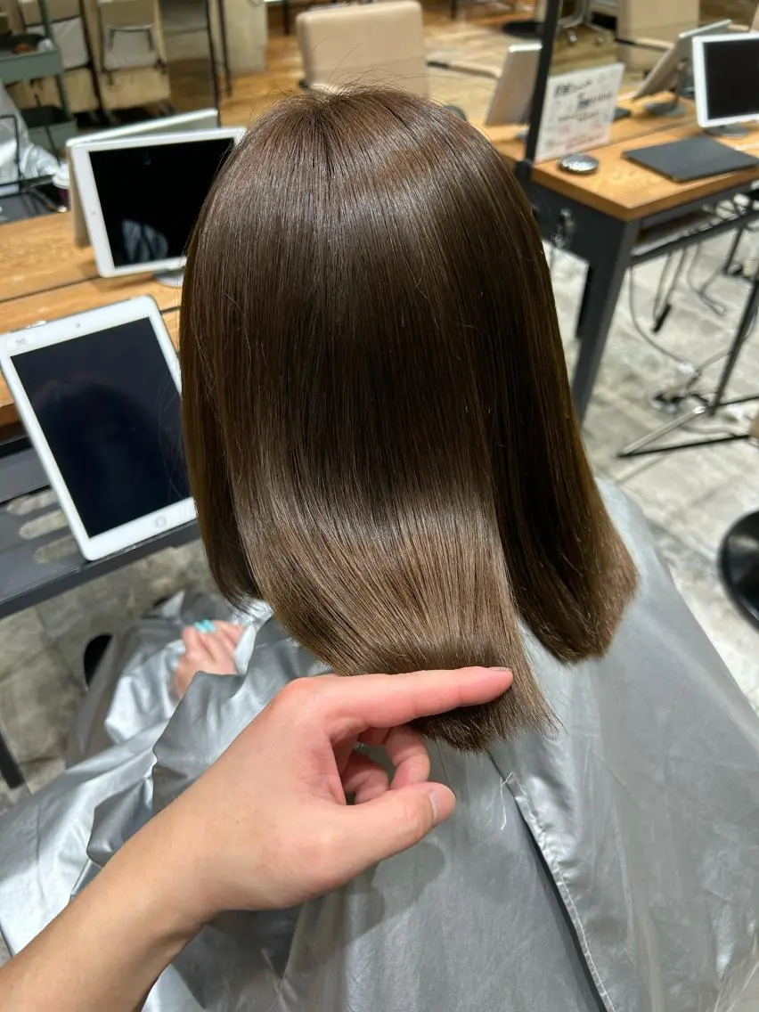 ミディアム カラー パーマ ブリーチ ケアブリーチ ダブルカラー イヤリングカラー ハイライトカラー カット ヘアカラー 縮毛矯正 トリートメント 銀座✨ショートボブ ショート/坂本亜裟海のヘアスタイル