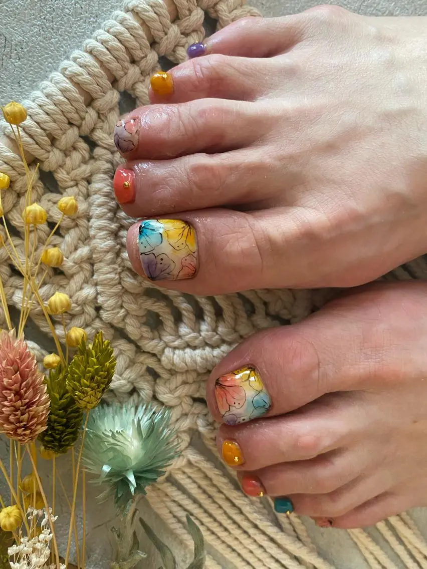 ネイル フットネイル ëmma nail_ by chulaのネイルデザイン