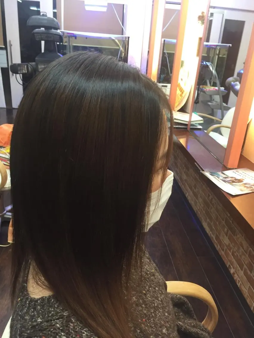 セミロング カラー パーマ 桧山 真のヘアスタイル