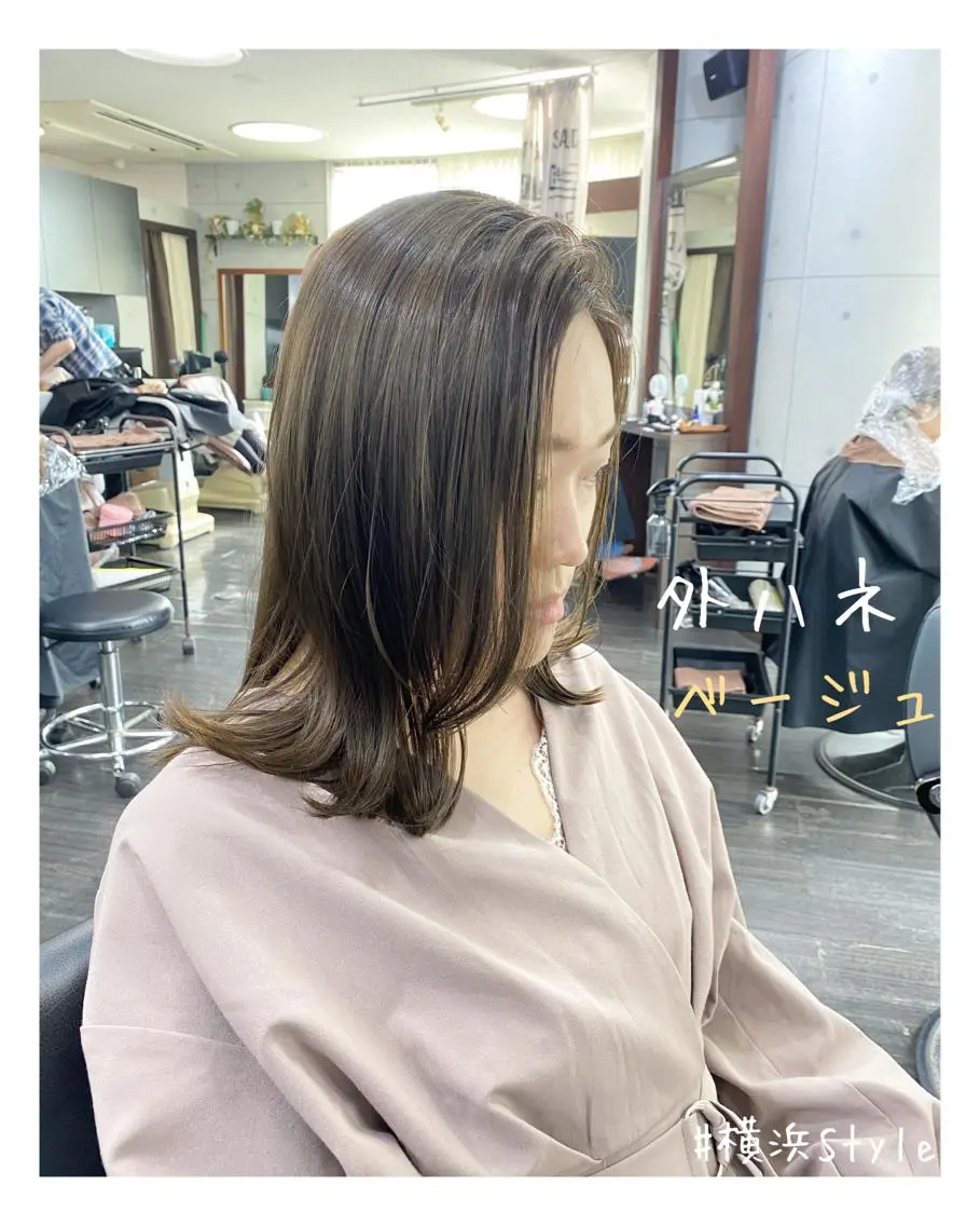 ミディアム カラー ベージュカラー 外ハネヘア カット ヘアカラー トリートメント ＊横浜駅＊ 金子 誠也のヘアスタイル