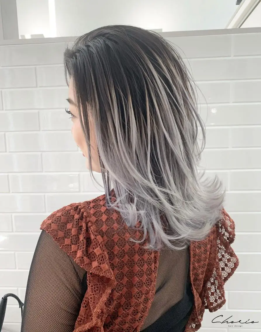 セミロング カラー mao/天神ブリーチ ハイトーンカラーのヘアスタイル