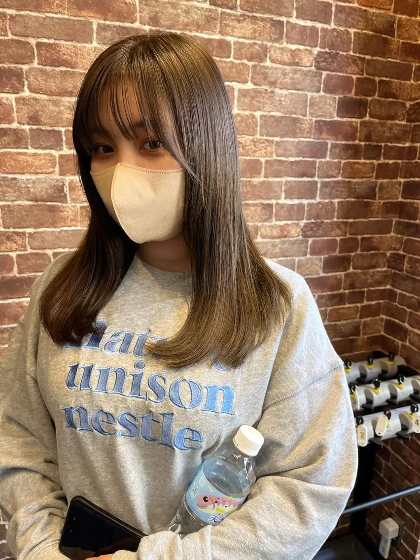 セミロング カラー パーマ ヘアアレンジ メンズ キッズ ネイル マツエク・マツパ アイブロウ メンズハイライト メンズパーマ セミロングパーマ ブラウンカラー ケアカラー 久木原 ゆりのヘアスタイル
