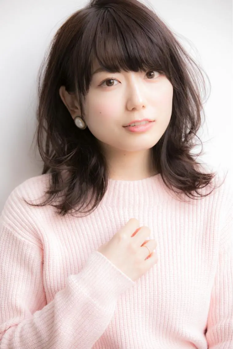 ミディアム パーマ コテ巻き風パーマ💛 池袋のヘアスタイル