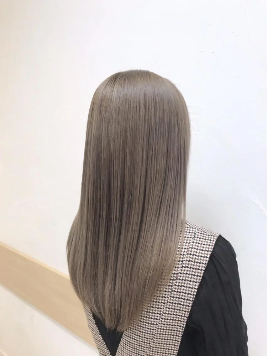 セミロング 縮毛矯正 トリートメント 大山 晃介のヘアスタイル