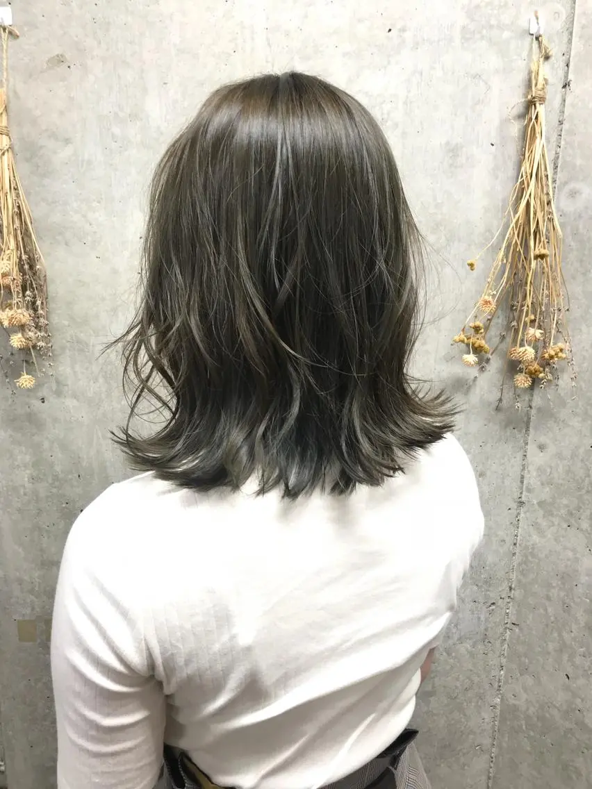 ミディアム カラー ヘアアレンジ アッシュ Satsuki ✂︎♡のヘアスタイル