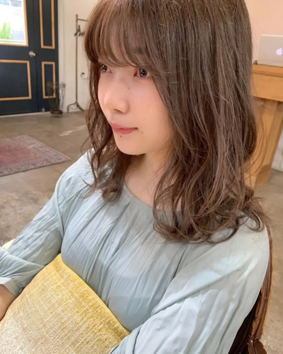ミディアム カラー ベージュカラー ブリーチ 透明感カラー レイヤーカット HARUKA ⭐️モデル募集中⭐️のヘアスタイル