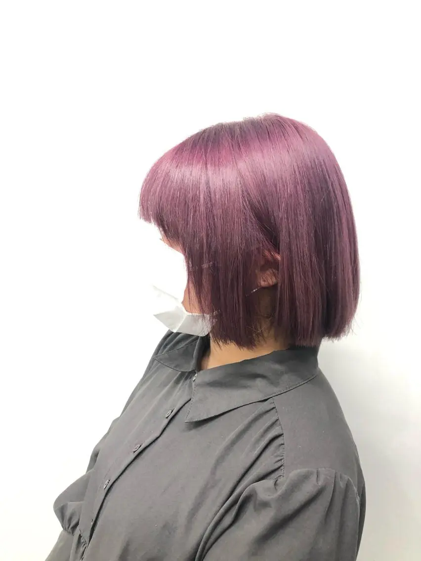 ショート 寒色/ベージュヘア ブリーチありMiOのヘアスタイル