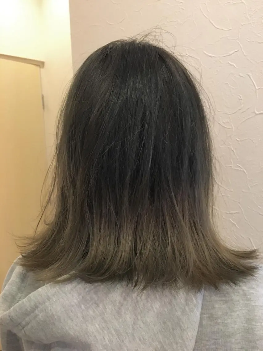 ミディアム カラー ヘアアレンジ IVY villa Suzu.のヘアスタイル