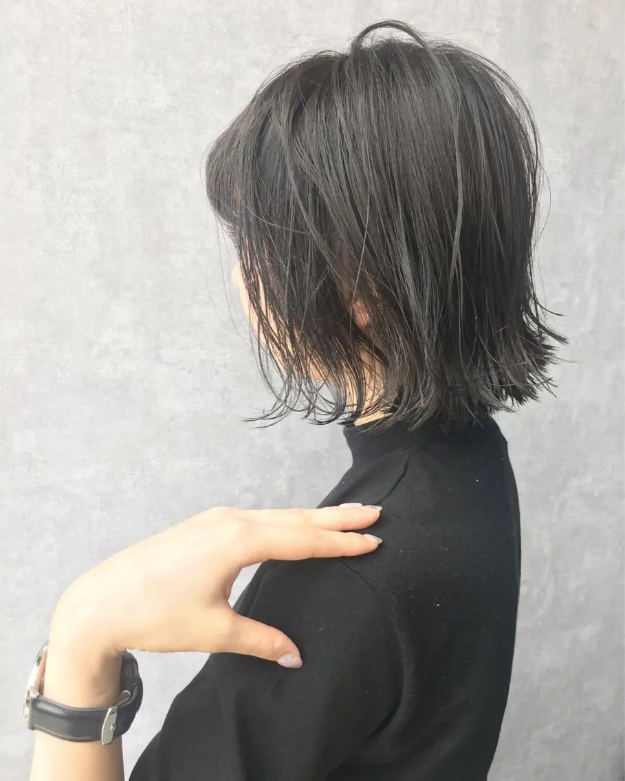 ショート カラー グレージュ レイヤーカット BLend 渋谷のヘアスタイル