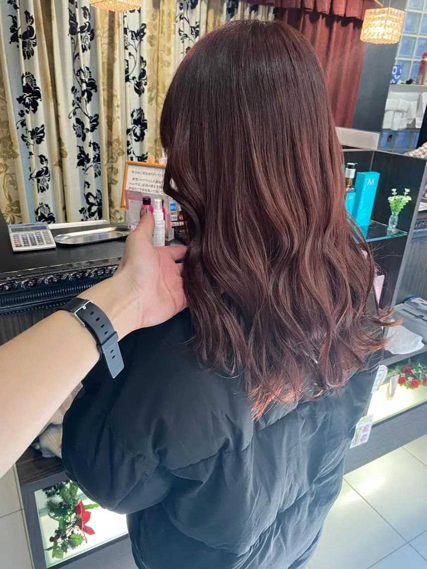 ロング カラー ピンクカラー レッドカラー カット ヘアカラー トリートメント グレージュ達人/赤み 消し/ブリーチ/岩崎のヘアスタイル