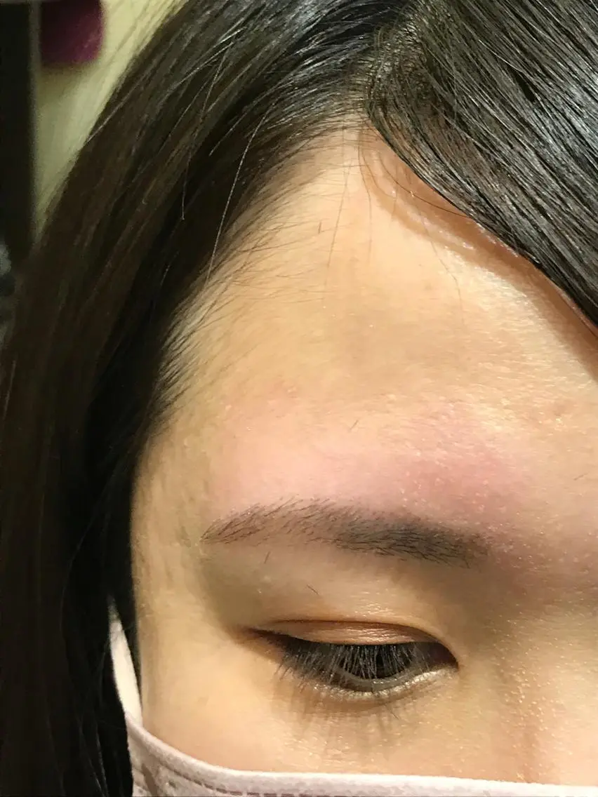 アイブロウ ワックス脱毛 眉カット 三澤 朱里の眉毛・アイブロウイメージ