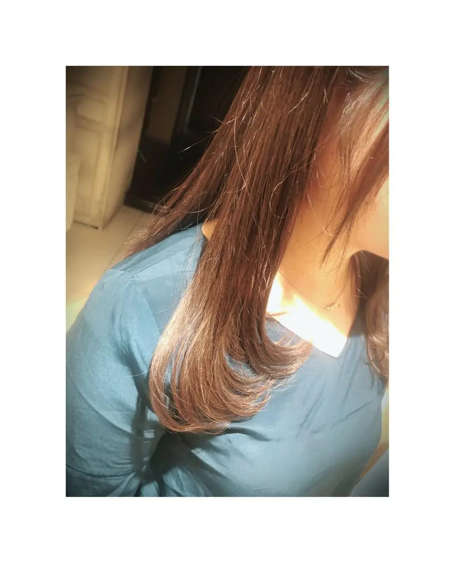 ロング 顔周りカット レイヤーカット 小顔カット 甲斐 みづきのヘアスタイル