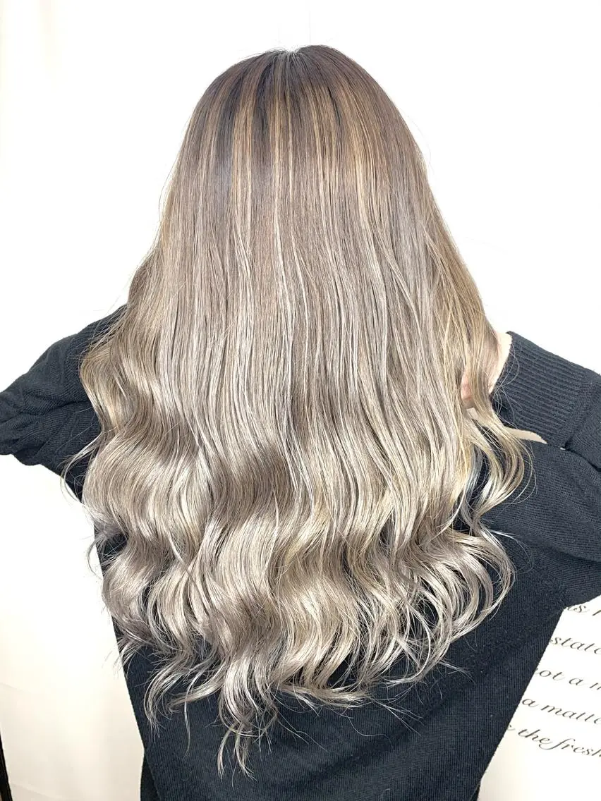ロング カラー パーマ ヘアアレンジ メンズ キッズ ネイル マツエク・マツパ 髪質改善 艶髪🔵フセナオヤのヘアスタイル
