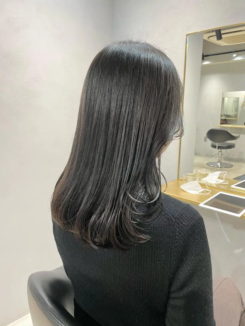 セミロング カラー グレージュ オリーブグレージュ オリーブグレー カット ヘアカラー トリートメント 【表参道】Ruri デジタルパーマのヘアスタイル