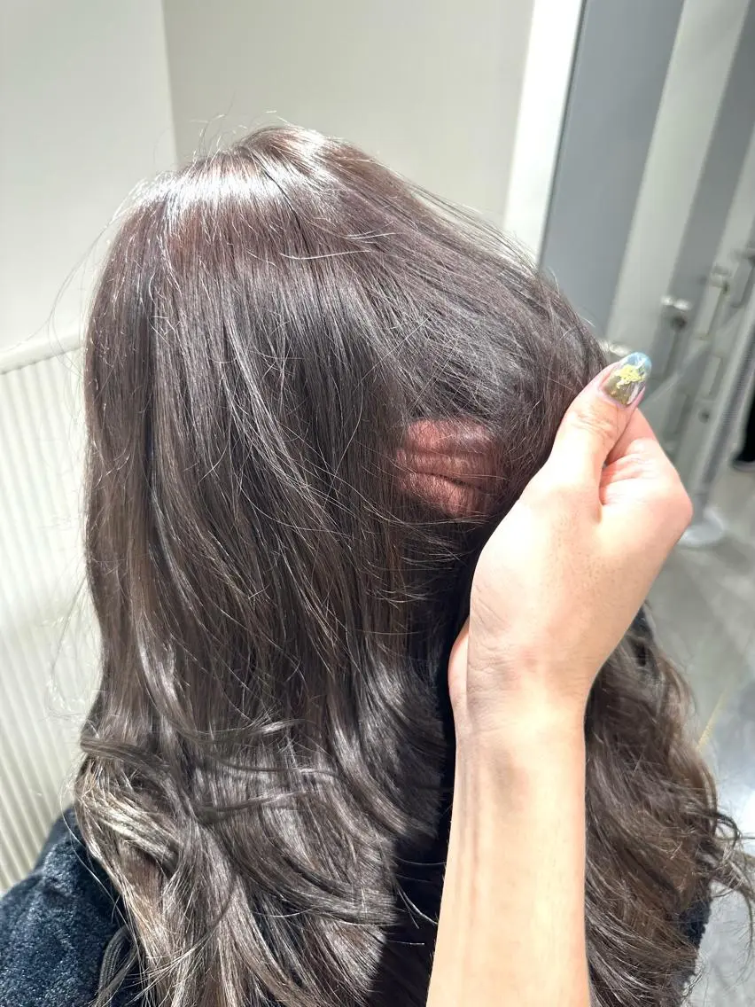 セミロング カラー グレージュ 健太郎 髪質改善/透明感のヘアスタイル