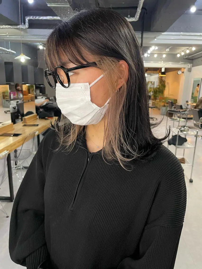 ミディアム カット ヘアカラー トリートメント 倉辻 香奈子のヘアスタイル
