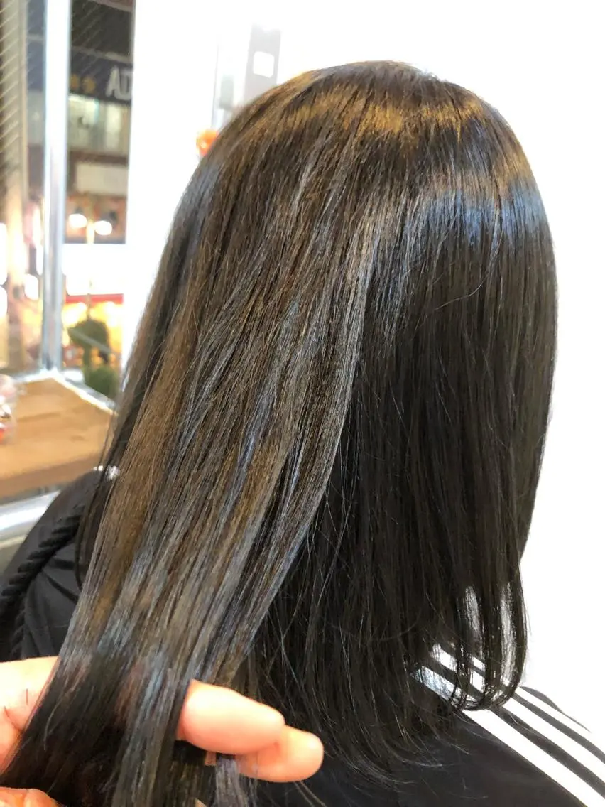 ミディアム カラー ブルーカラー ブルージュ ハイライトカラー ハイライト 宮下 愛璃紗のヘアスタイル