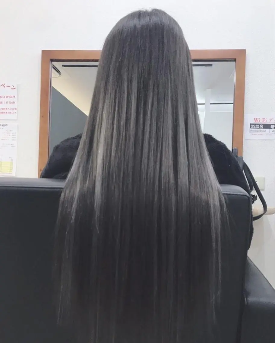 ロング シールエクステ エクステ カット エクステ 石田 美晃のヘアスタイル