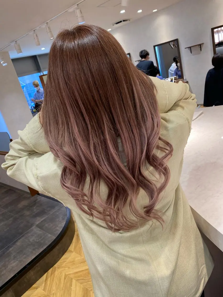 ロング ヘアアレンジ カット ヘアカラー トリートメント Aster 店長 れおんのヘアスタイル