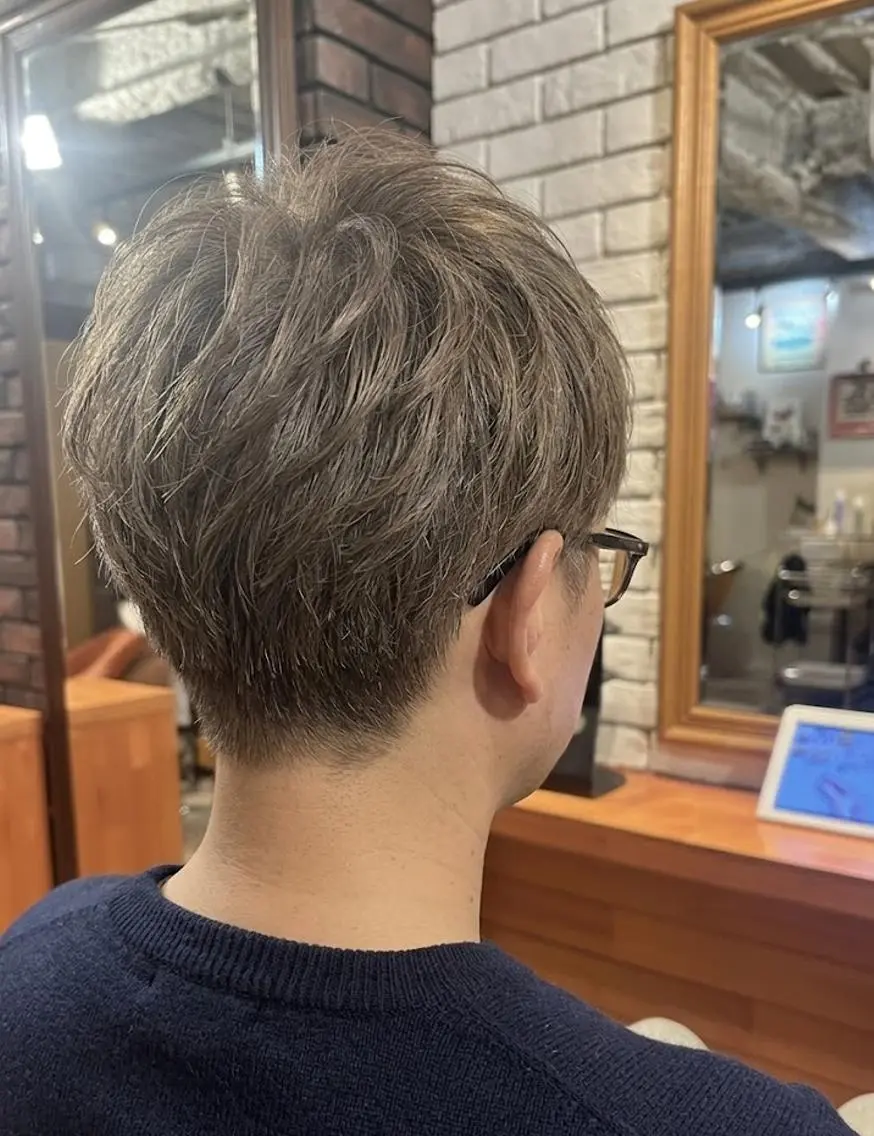 ショート アッシュ 顔周りカット 小顔カット カット ヘアカラー トリートメント ヘッドスパ flencia 丸 和博|カットのヘアスタイル