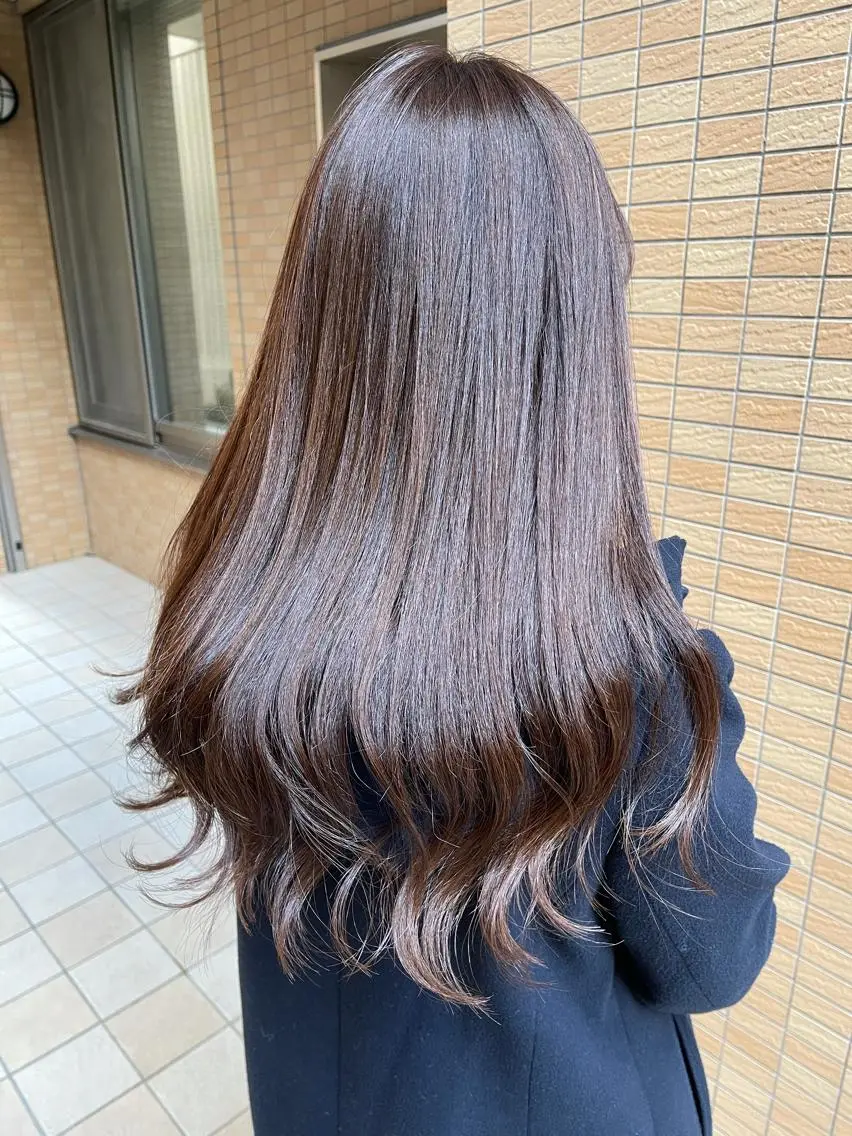 セミロング カラー ブラウンカラー antica YOSHIのヘアスタイル