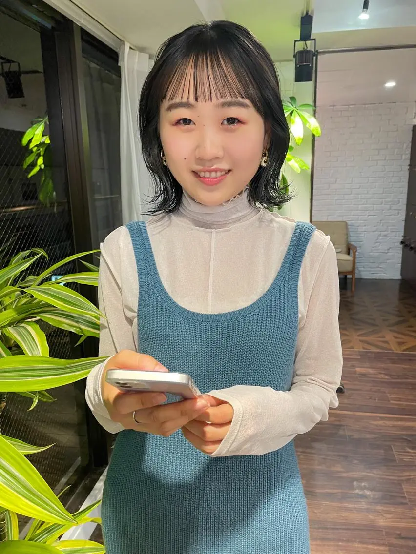 ミディアム カラー オカモト ミユウのヘアスタイル