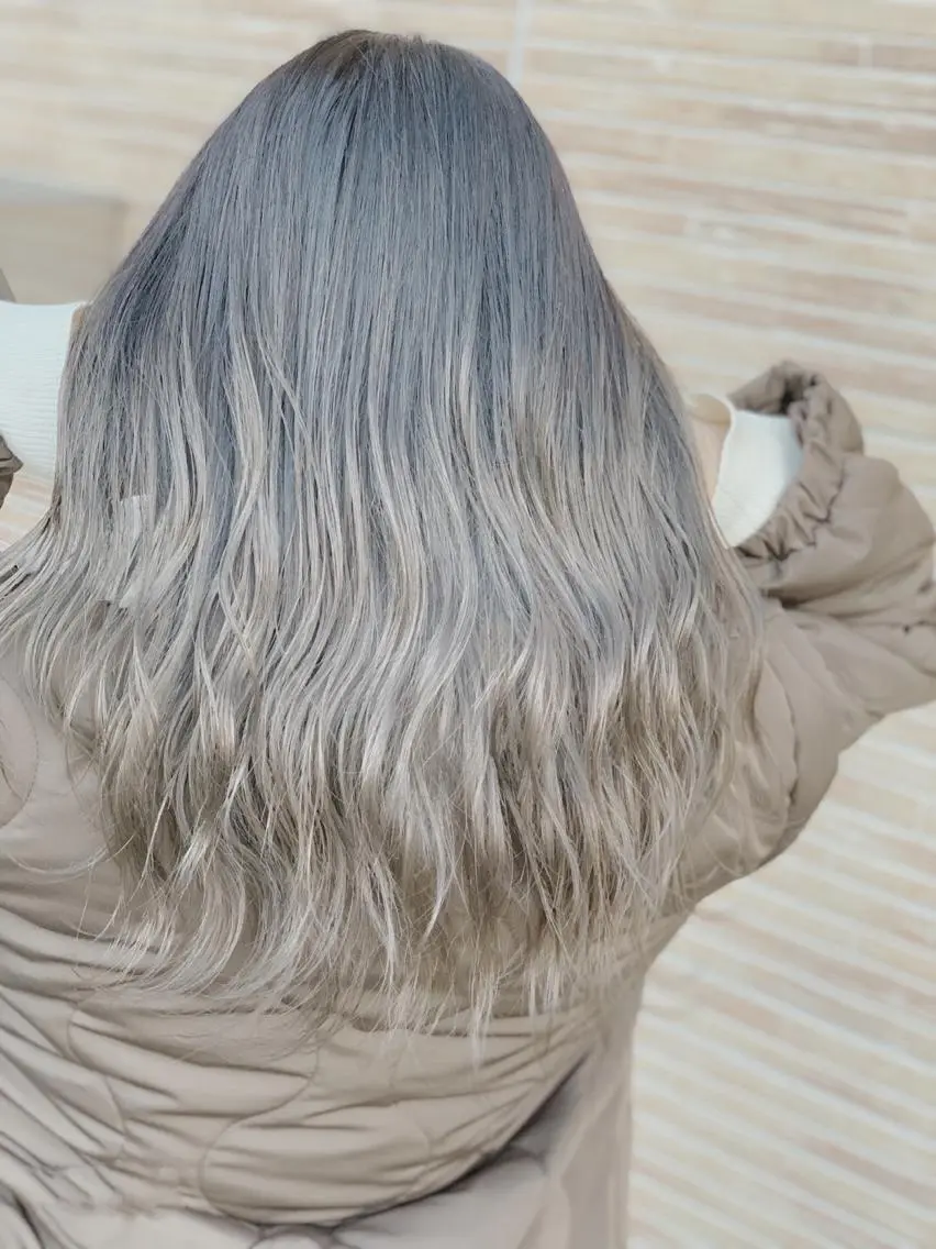 ロング メンズスタイル バレイヤージュ　齋藤のヘアスタイル
