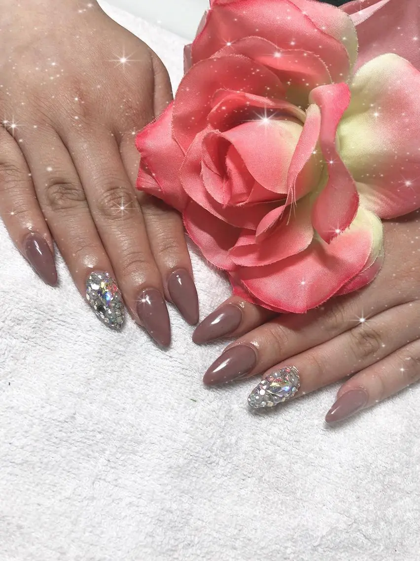 ミディアム ネイル アートネイル ワンカラーネイル ハンドネイル 《LB》ラブリエ Nail&eyeのマツエク・マツパデザイン