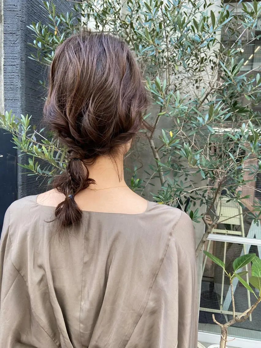 ミディアム カラー ヘアアレンジ FILMS/sari /似合わせカットのヘアスタイル
