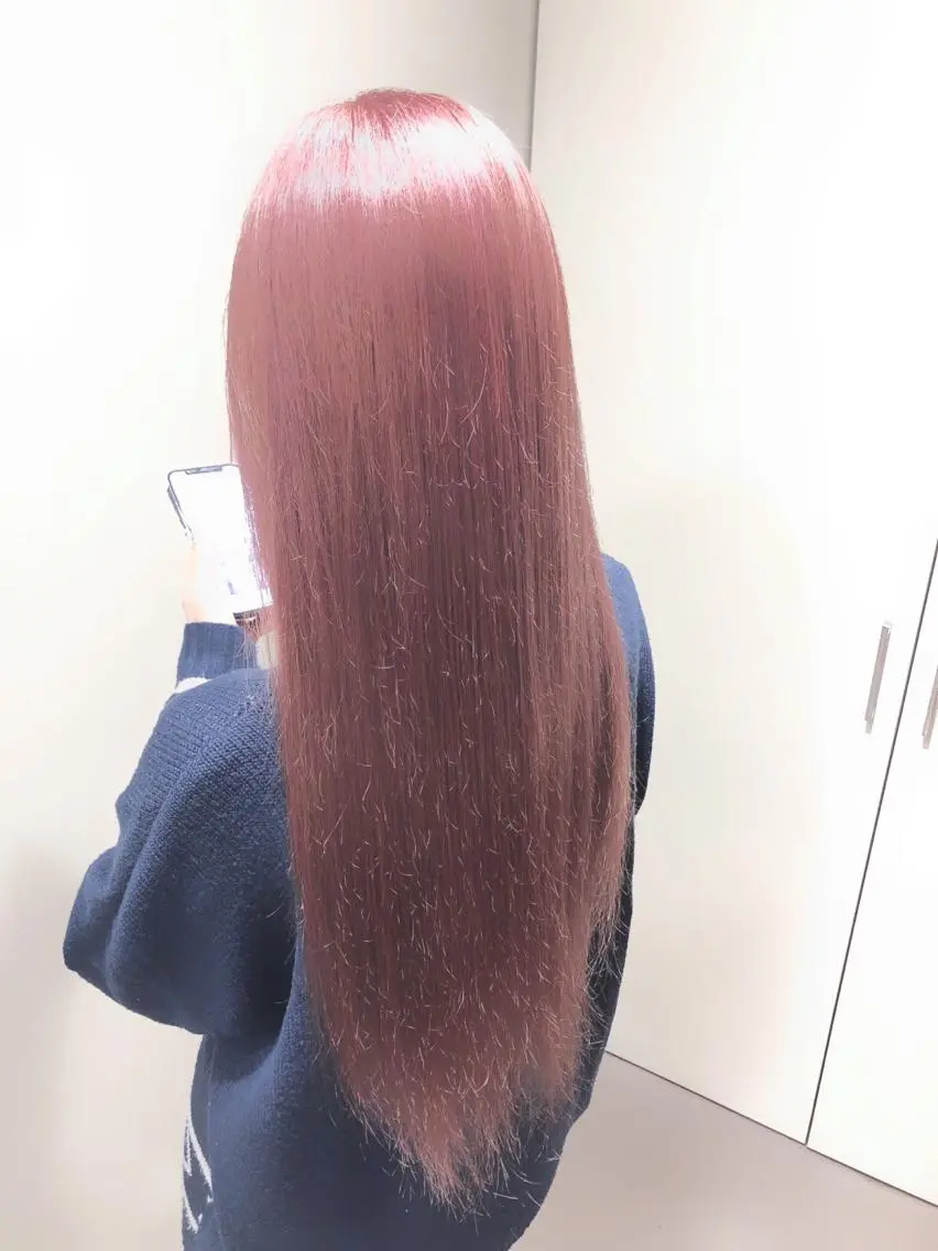 ロング カラー ベージュカラー ピンクカラー ピンクベージュ カット ヘアカラー トリートメント 💓シールエクステ ルミエールのヘアスタイル