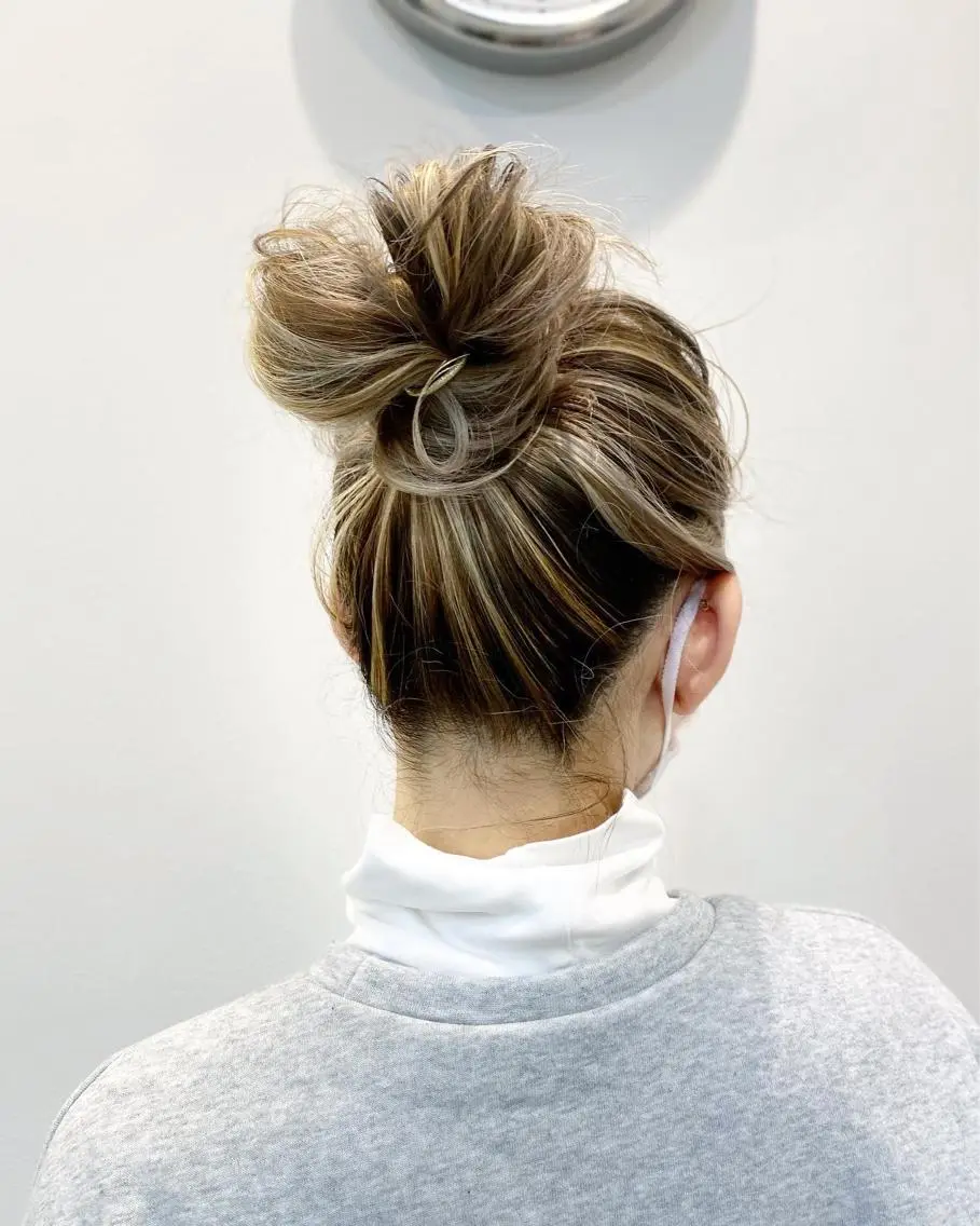 セミロング カラー セミロングパーマ アッシュ アッシュブラウン バレイヤージュ ベージュカラー ヘアカラー トリートメント ヘッドスパ 韓国風×透明感カラー 髪質改善オタベシンヤのヘアスタイル