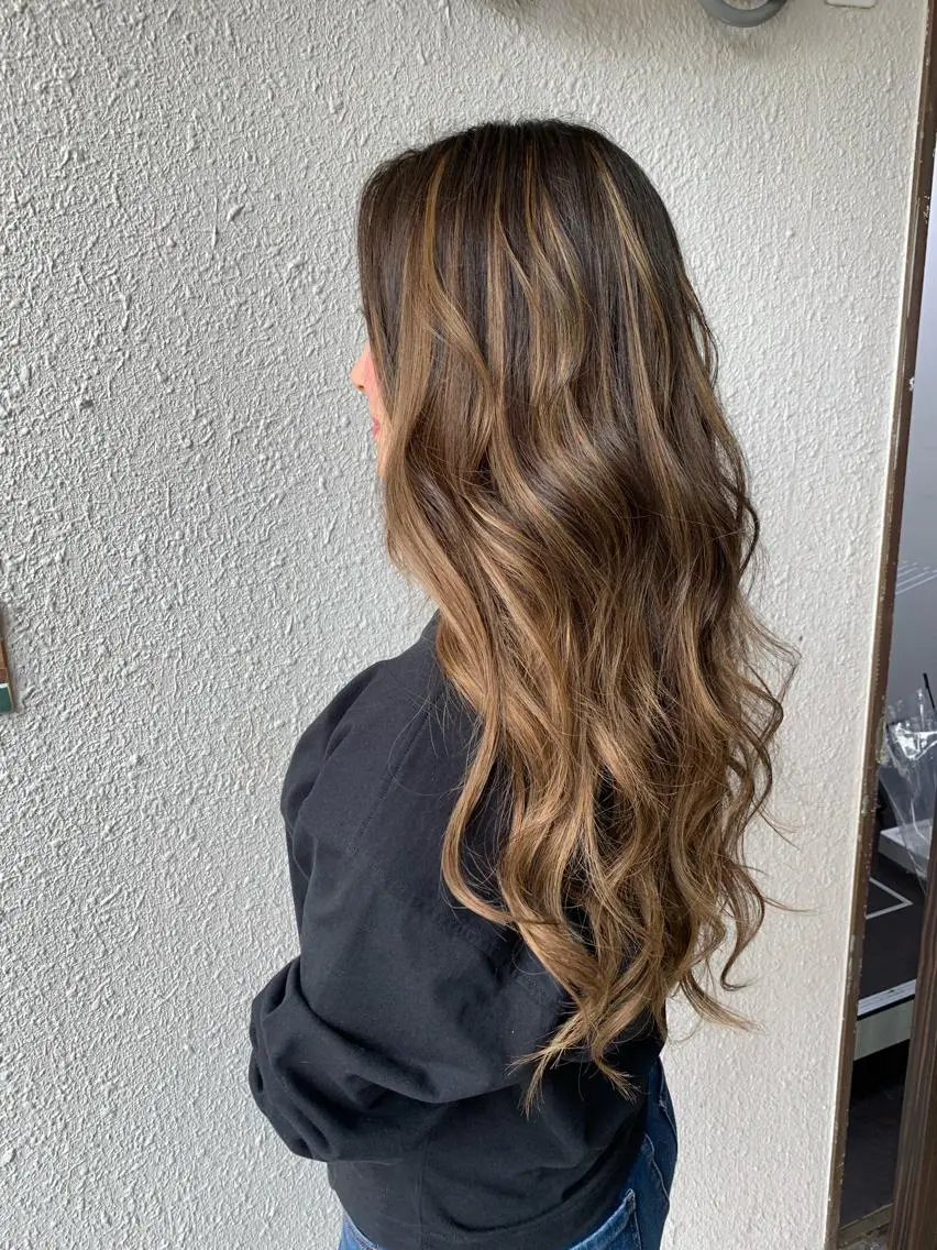 ロング eye エクステ専門店Rのヘアスタイル