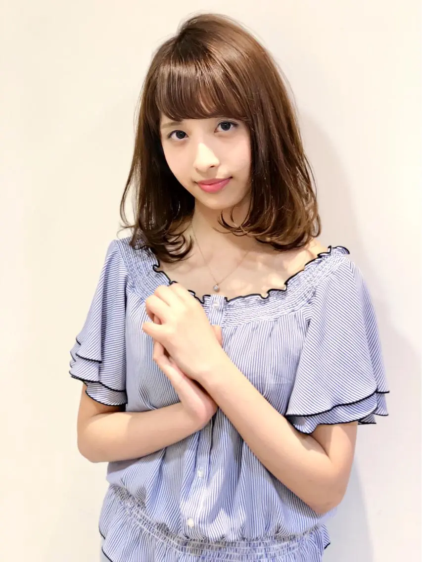 ミディアム カラー ベージュカラー ディレクター ノナカのヘアスタイル