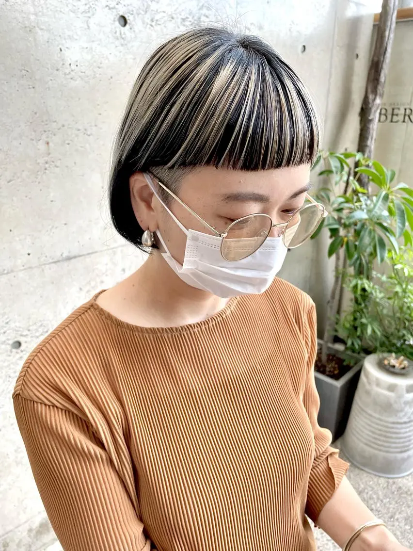 ショート カラー 日高 香織のヘアスタイル