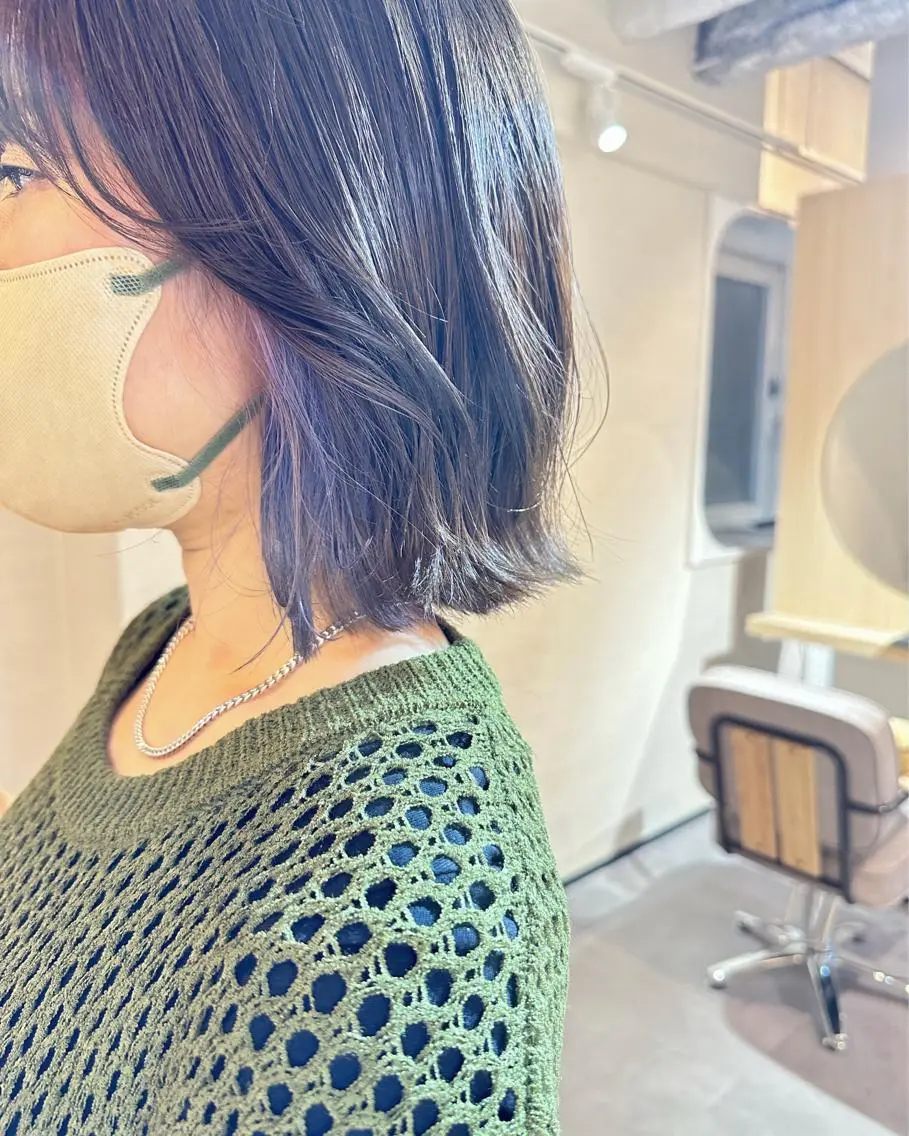 ミディアム カラー ブリーチ ピンクカラー ピンクパープル パープルカラー 【Uneユヌ】菊地 春那のヘアスタイル