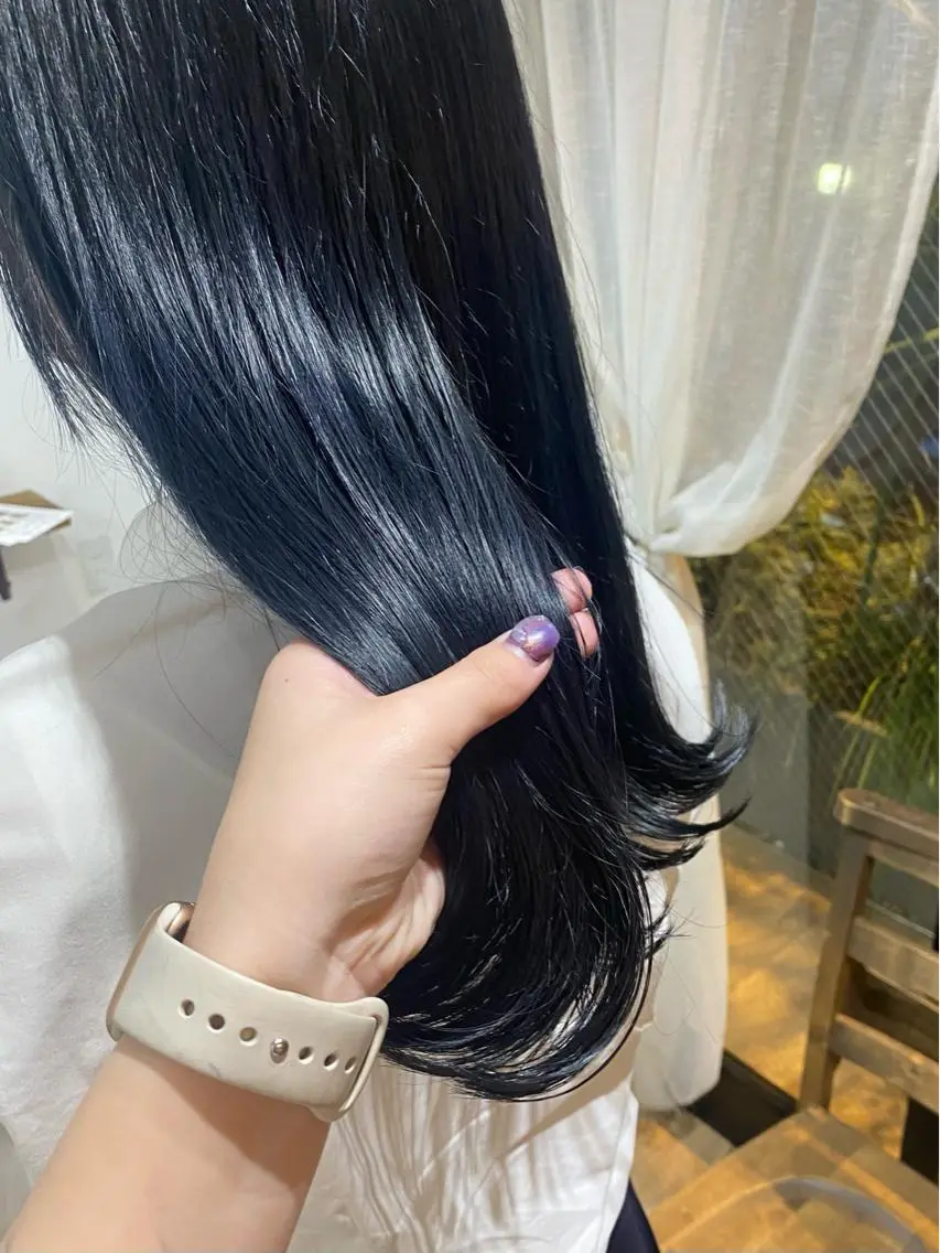 ロング カラー otoha✳︎ くすみ艶カラーのヘアスタイル