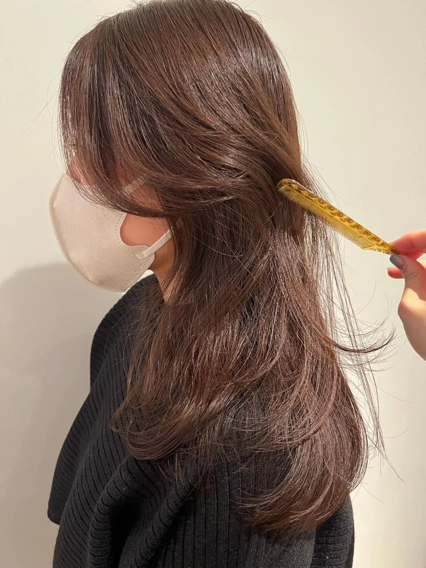 セミロング 期間限定｜青山｜ カット無料のヘアスタイル