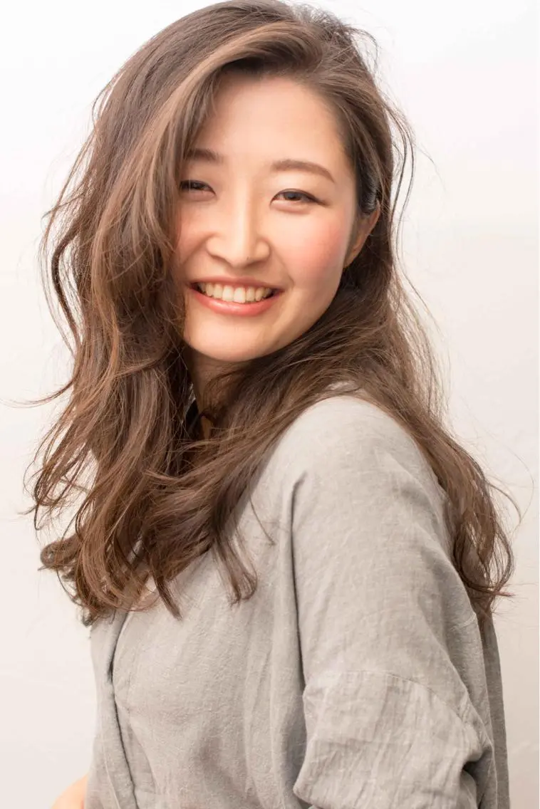 セミロング パーマ La Ruelle 江曽島店/髪質改善のヘアスタイル