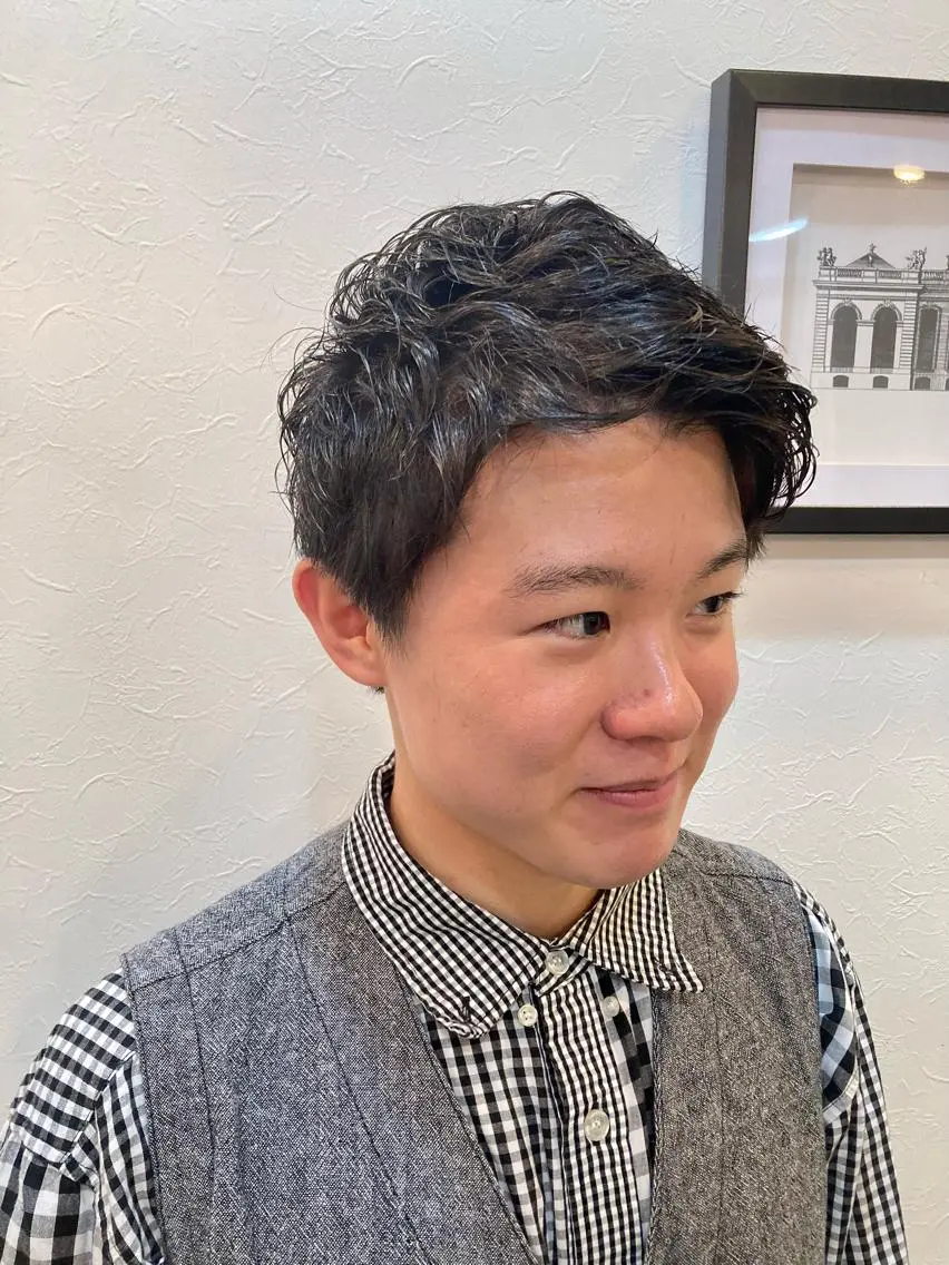 パーマ メンズ メンズパーマ メンズツイストパーマ ツイストパーマ 松岡 知のヘアスタイル