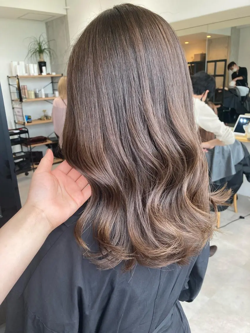 ミディアム カット ヘアカラー トリートメント ✨色持ちの良い艶 カラー✨蟹江真世のヘアスタイル