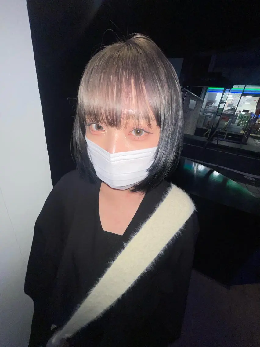 ミディアム カラー ミディアムパーマ バレイヤージュ ブリーチ ケアブリーチ デザインカラー スパイラルパーマ 🌐hina⭐️のヘアスタイル