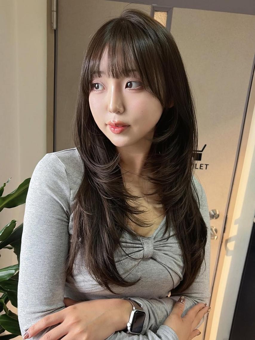 セミロング カラー カット トリートメント 韓国レイヤー /透明感/宮城ほのかのヘアスタイル