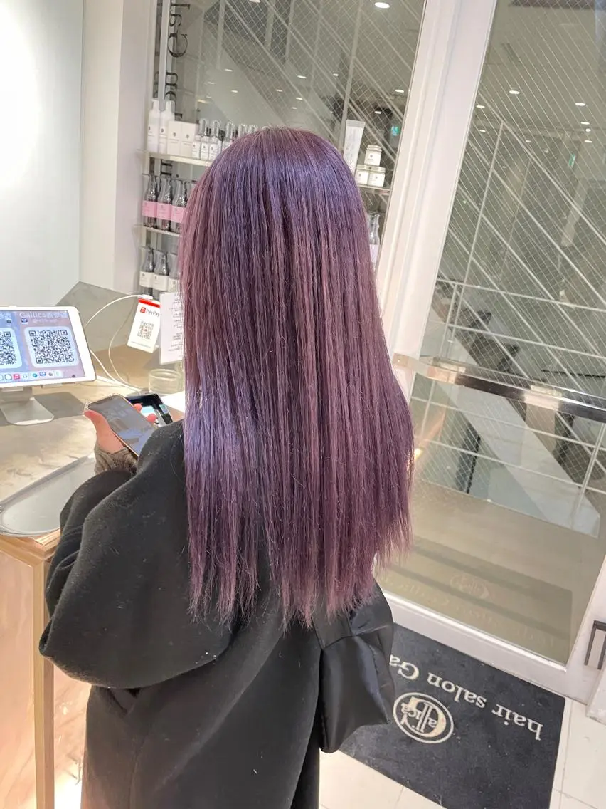 ロング カラー ヘアアレンジ グレージュ ラベンダーカラー ラベンダーグレージュ ラベンダーグレー ヘアカラー トリートメント ヘッドスパ ヘアセット 艶カラー✨縮毛矯正✨ 翁長孝輔のヘアスタイル
