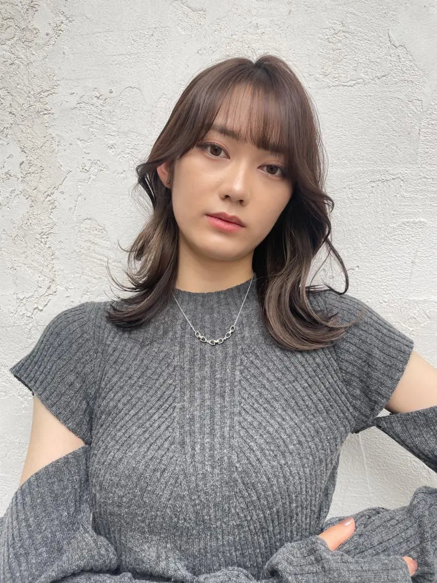 ミディアム カラー カット ヘアカラー トリートメント 顔周りカット 【オノザワリョウ】のヘアスタイル