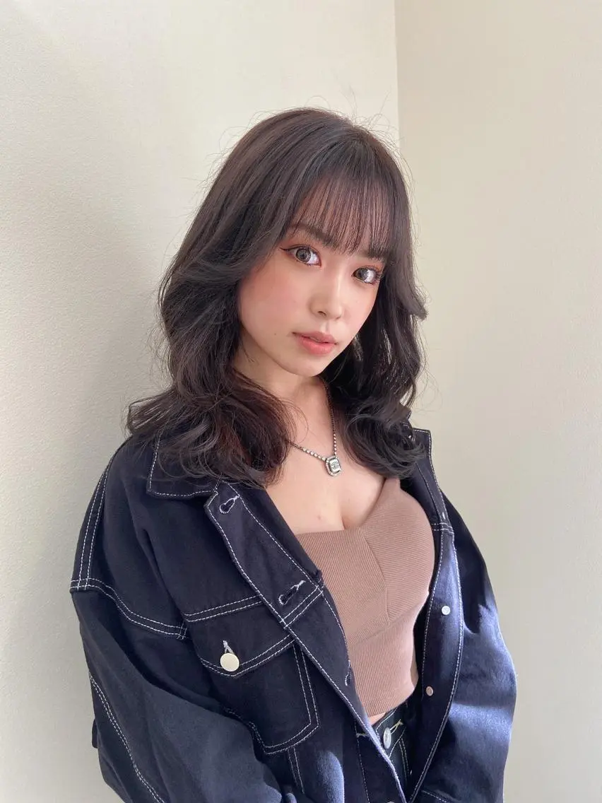 ミディアム カラー くびれヘア カット ヘアカラー トリートメント ヘアセット 髪質改善特化 🫧松野力也のヘアスタイル