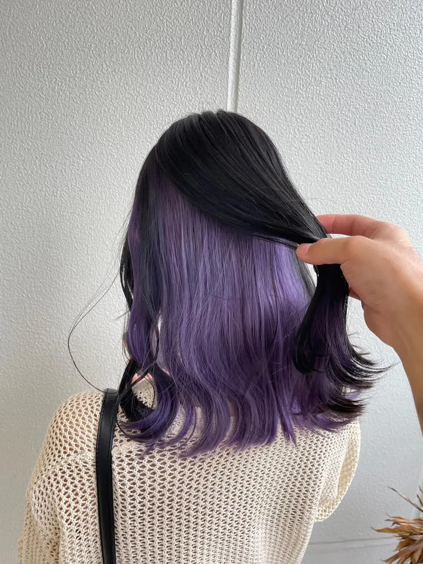 セミロング カラー ヘアアレンジ 黒髪 ブルーカラー ブルーブラック ラベンダーカラー ヘアカラー トリートメント ヘッドスパ ヘアセット 艶カラー✨縮毛矯正✨ 翁長孝輔のヘアスタイル