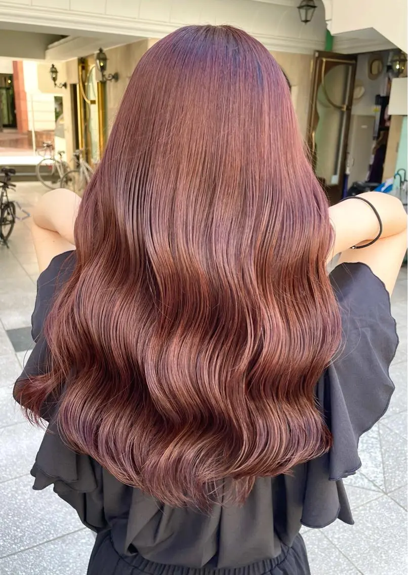 セミロング カラー ミヤザキ タクトのヘアスタイル